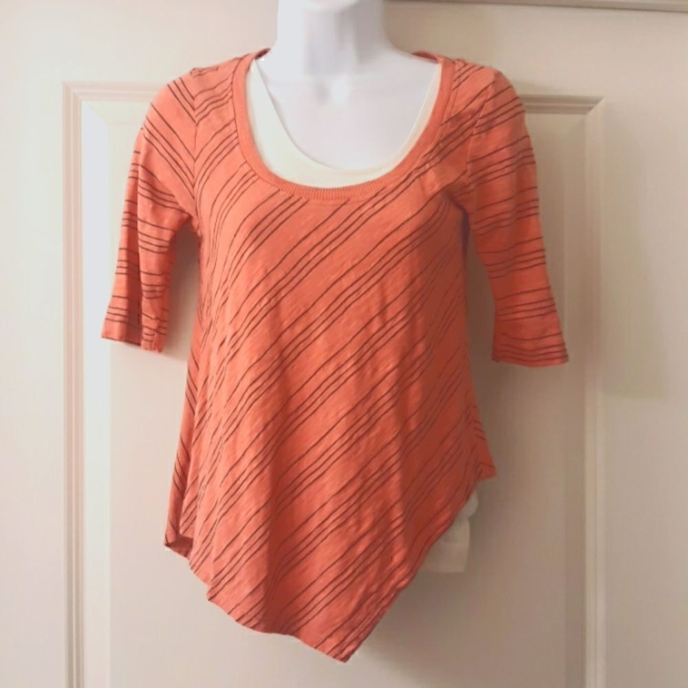 Wilt , mid sleeve, size xs, %100 cotton.